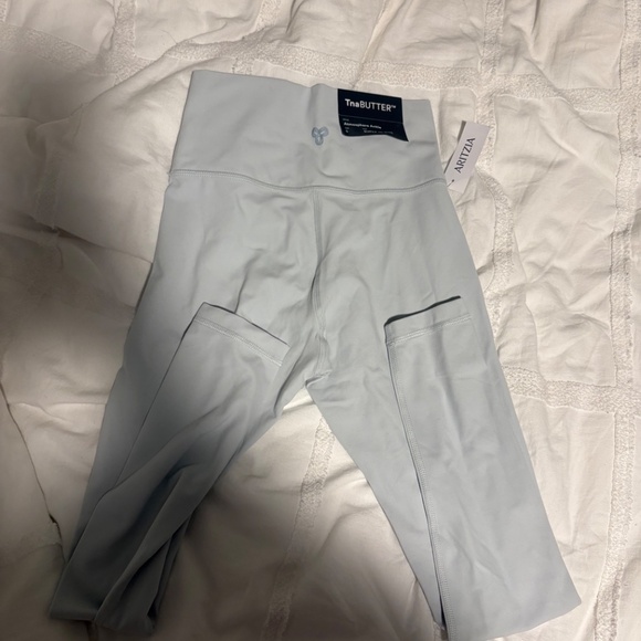 TNA Butter™ Atmos Super Hi-Rise Leggings – Size S (Brand New!) - Picture 2 of 4